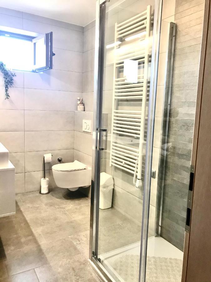 Apartment Nika ロヴィニ エクステリア 写真